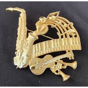 Vtg AJC Music Brooch Pin Gold Tone Saxophone Musical Notes Piano Keys Horns